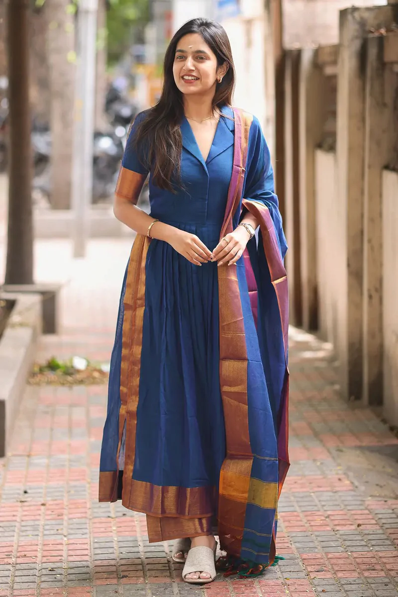 Handloom Suit Set in Royal Blue