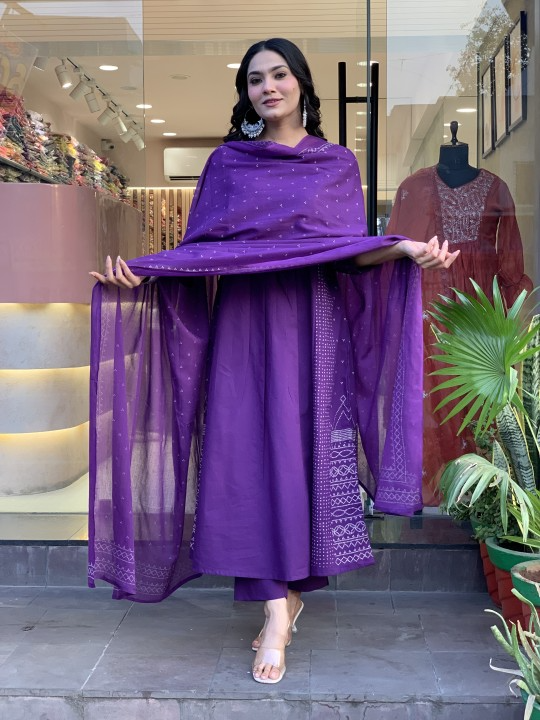 Voluminous Cotton Embroidered Kurta Pant & Dupatta