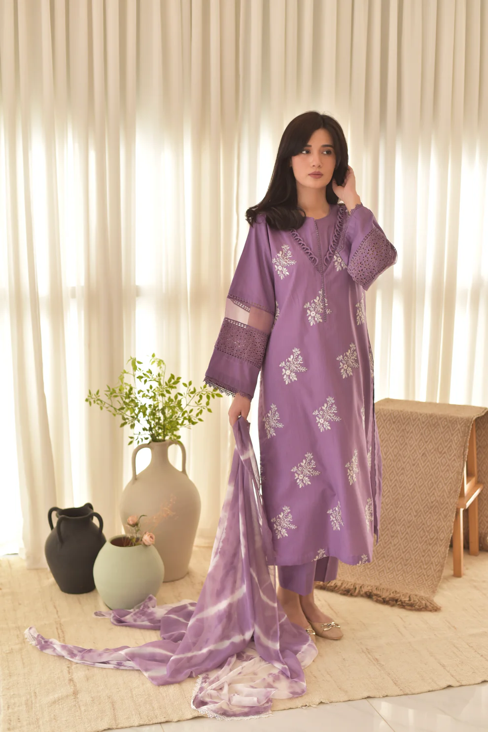 Amethyst Roman Silk Embroidered Kurta Pant & Dupatta
