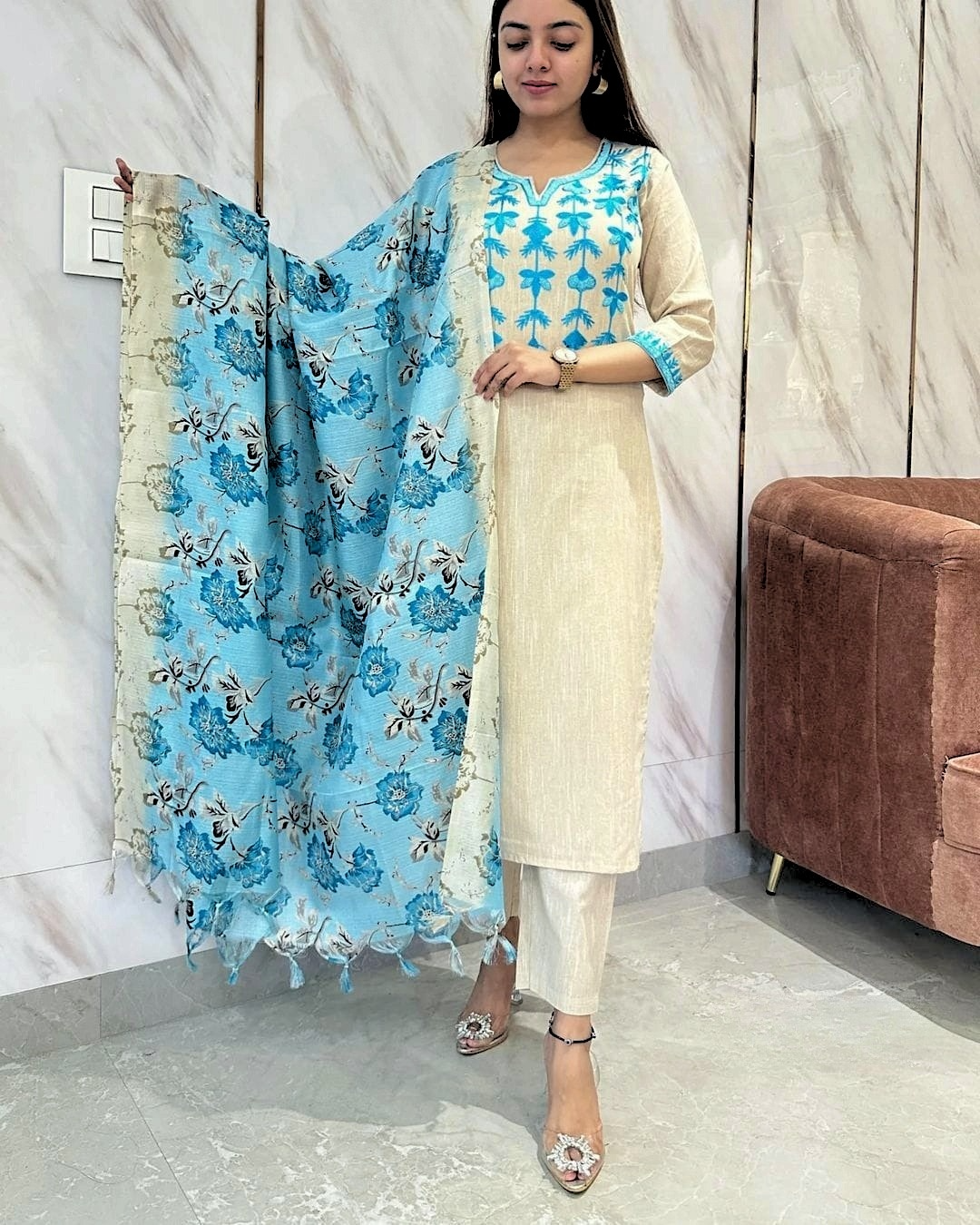 Resham Thread Aari Embroidered Straight Cut Kurta Pant & Dupatta