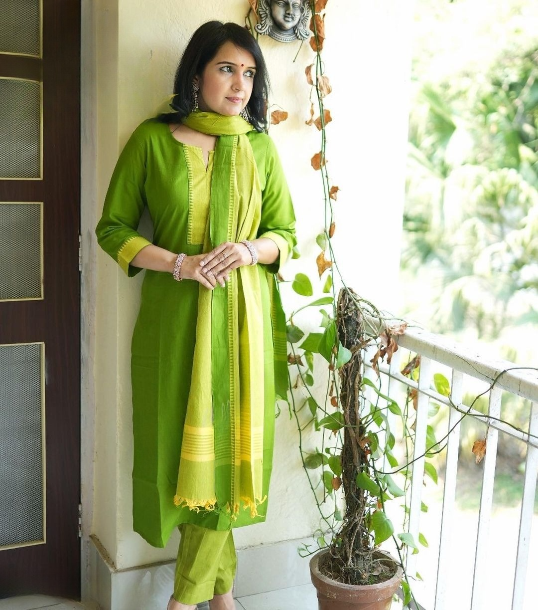 South Cotton Handloom Zari Self Thread Kurti Pant & Dupatta