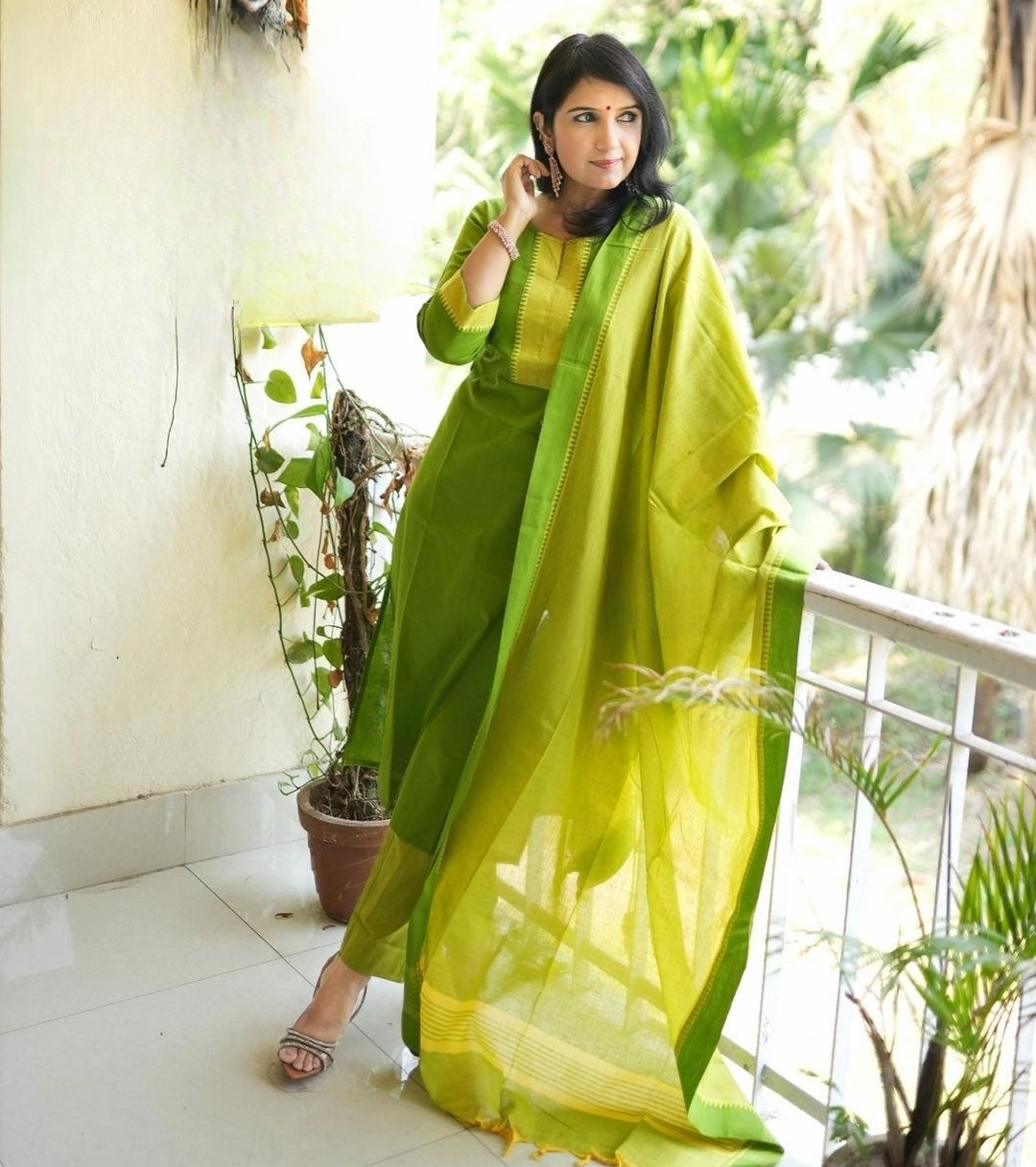 South Cotton Handloom Zari Self Thread Kurti Pant & Dupatta