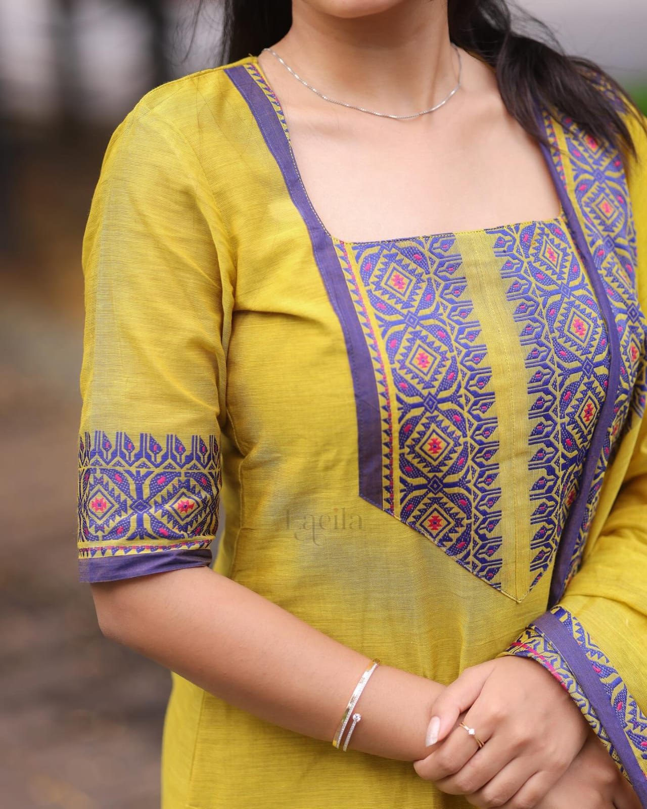 Kanchi Cotton Kurta Pant & Dupatta With Jacquard Weaving