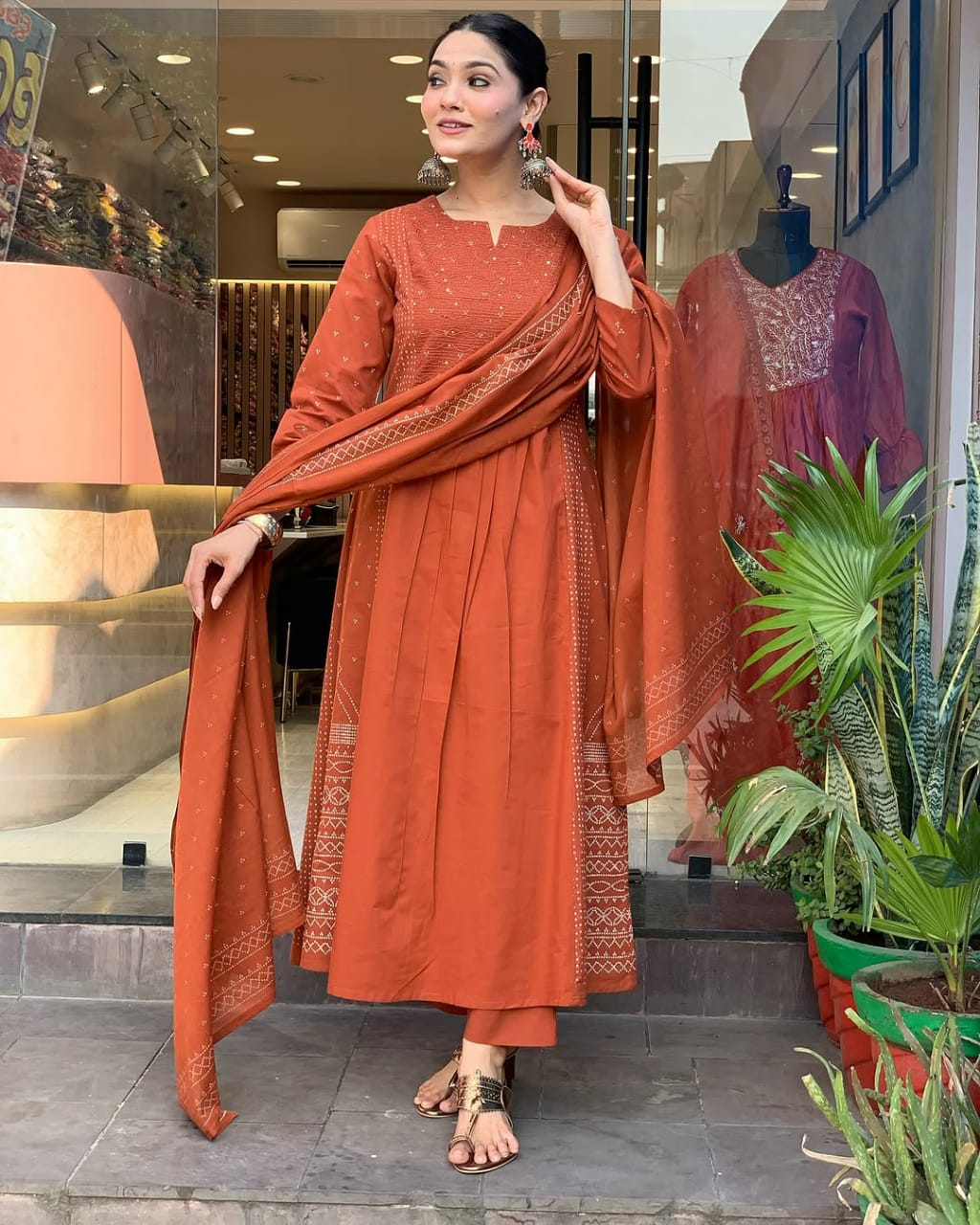 Rust Mellows Voluminous Cotton Kurta Pant & Dupatta
