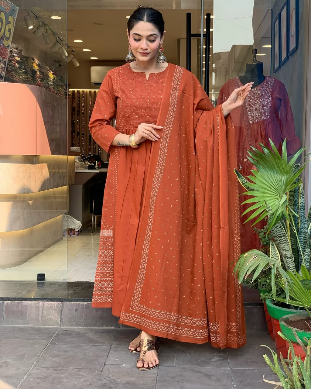 Rust Mellows Voluminous Cotton Kurta Pant & Dupatta
