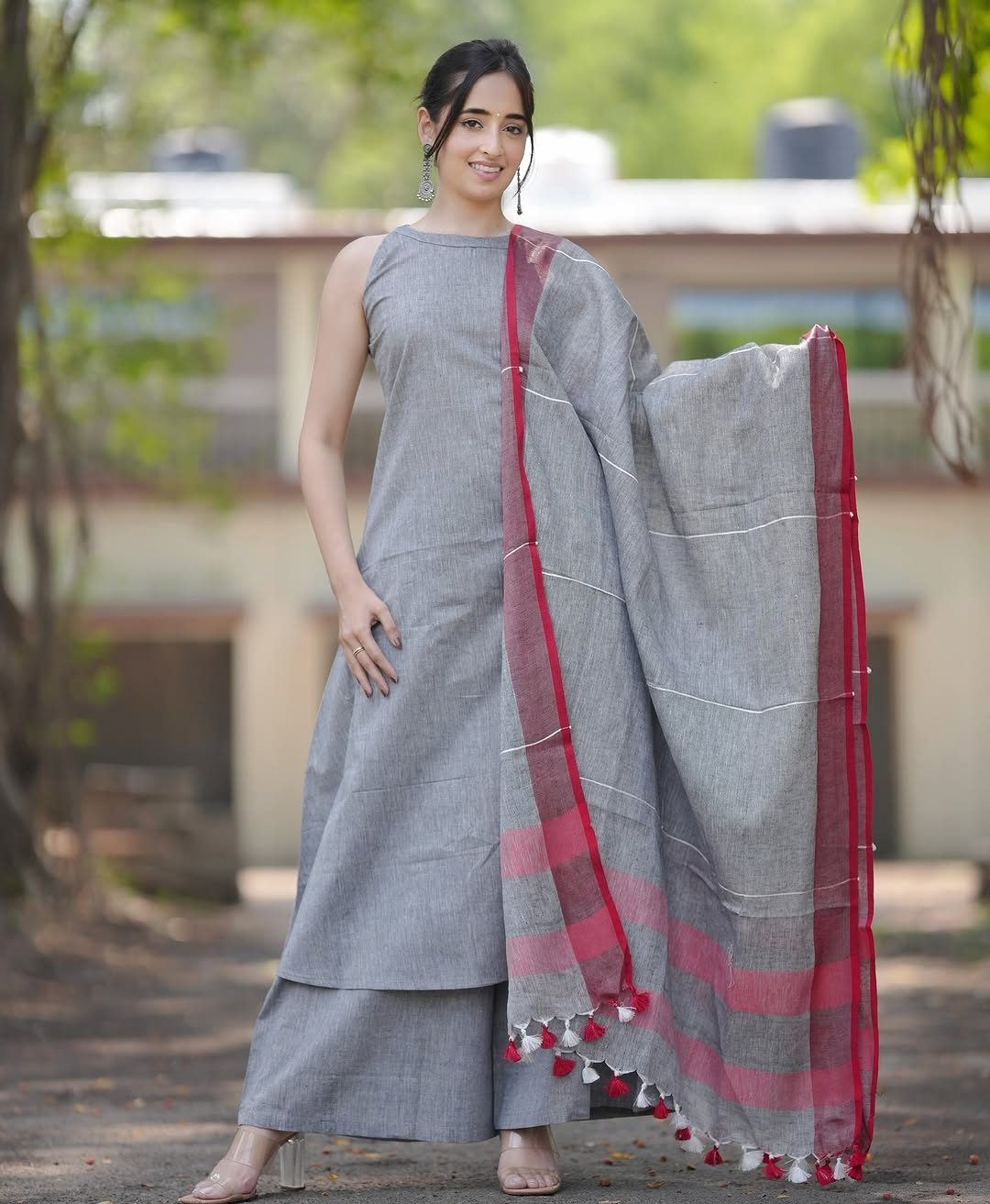 Grey Handloom A Line Kurti With Palazzo & Linen Dupatta