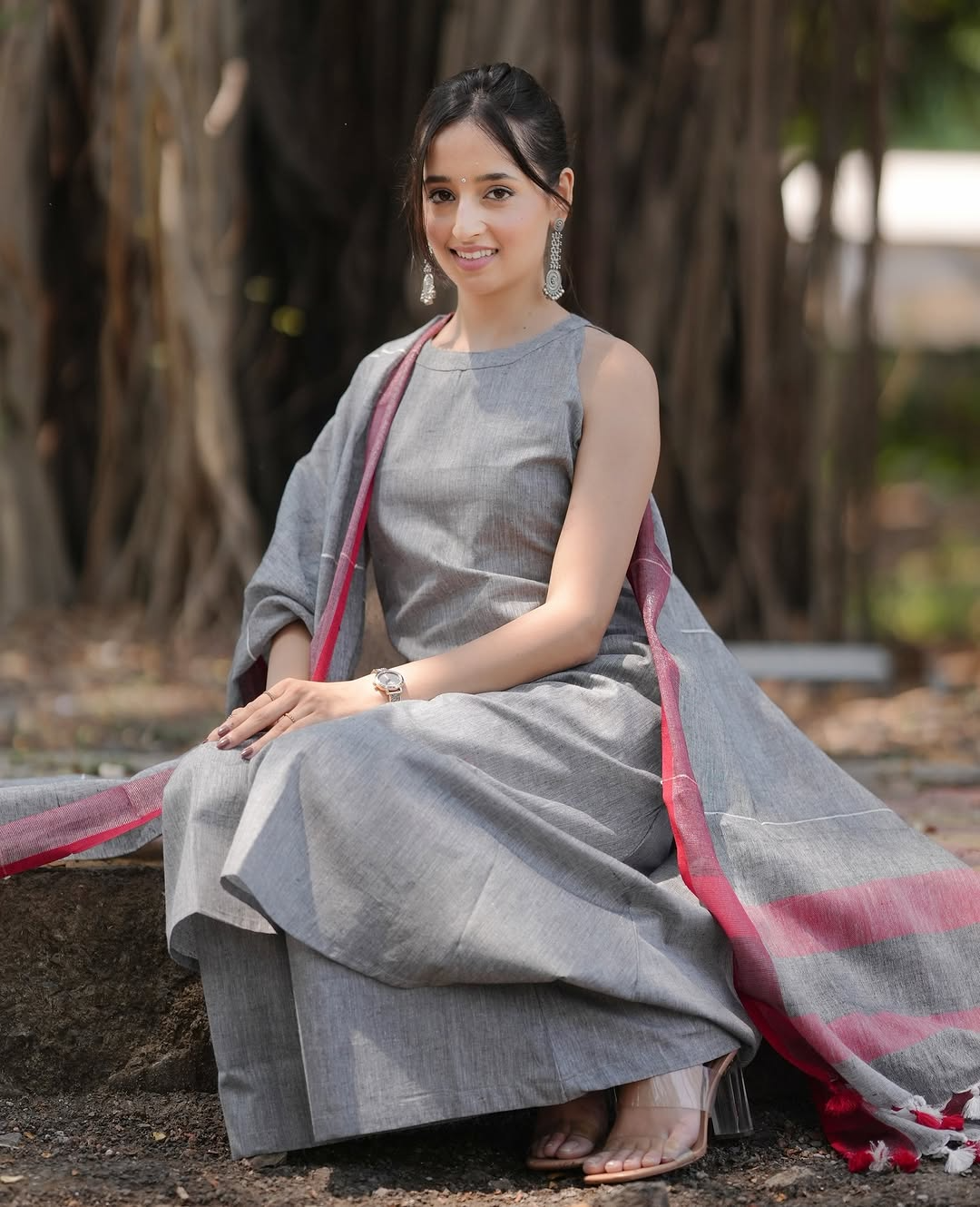 Grey Handloom A Line Kurti With Palazzo & Linen Dupatta