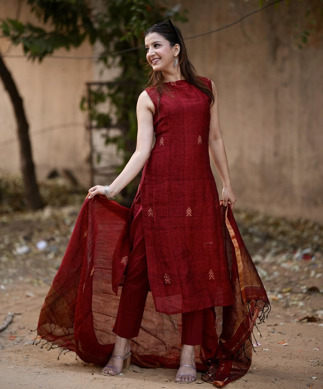 Handloom A Line Kurti With Pant & Linen Dupatta