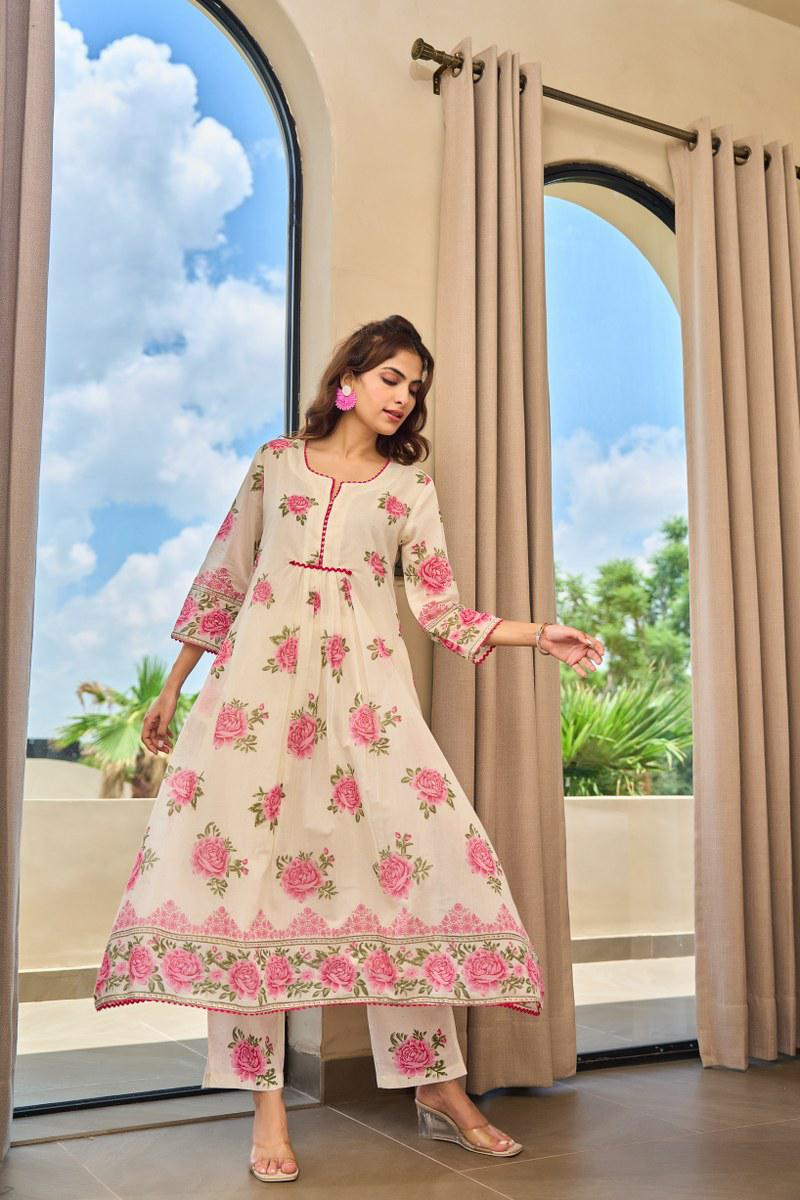 Beige Floral Mul Chanderi Kurta Pant Set