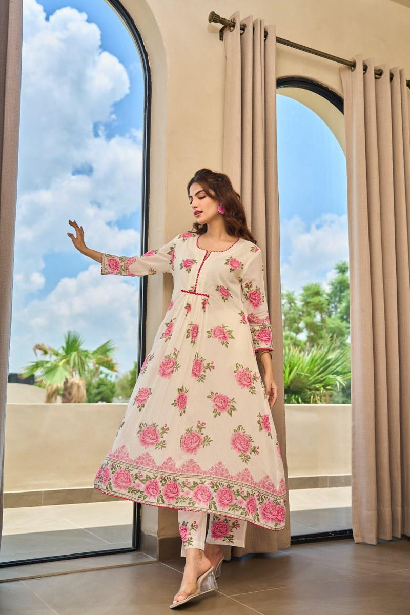 Beige Floral Mul Chanderi Kurta Pant Set