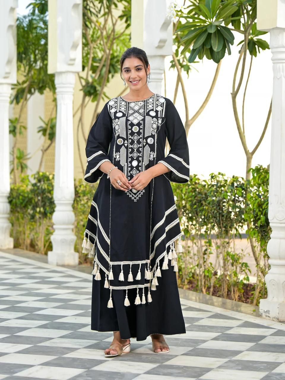 Black Rayon Cotton Thread Mirror Work Kurta & Plazzo Set