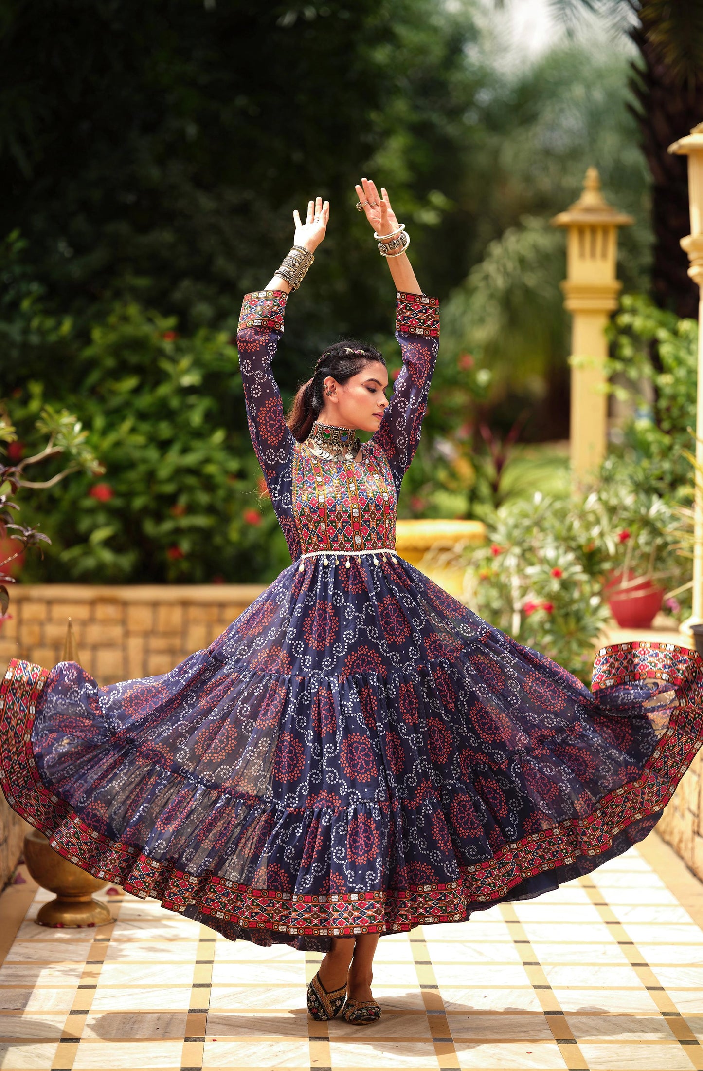 Puple Gamthi Georgette Gown