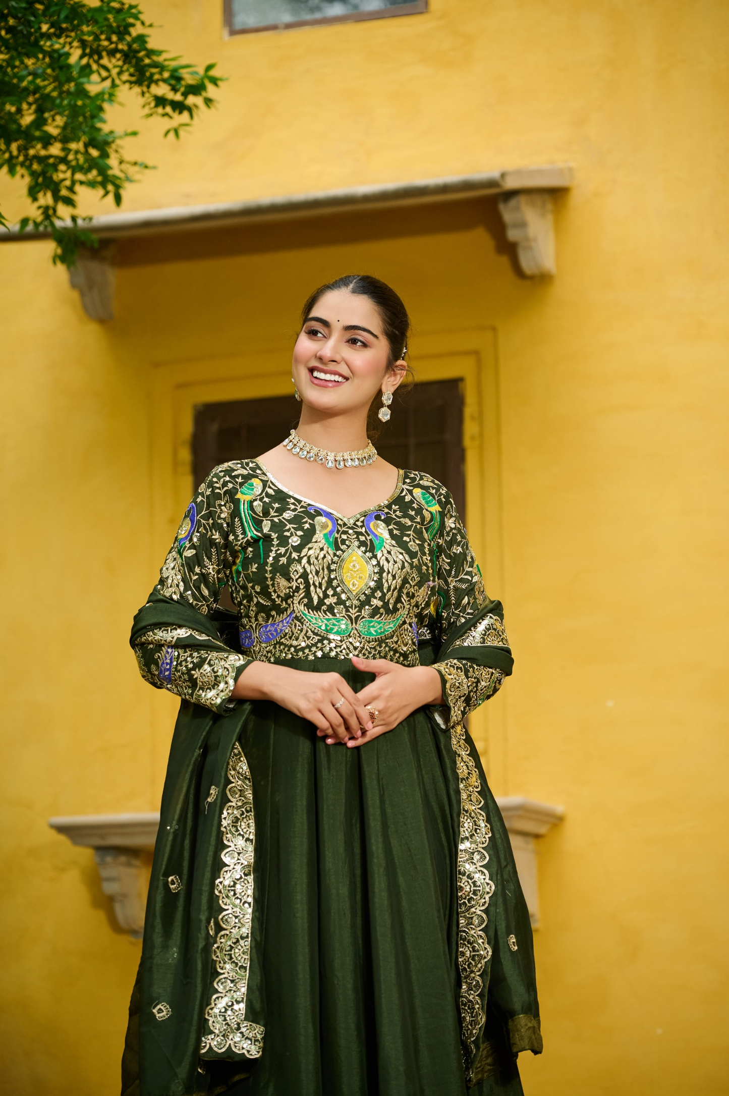 Henna Vichitra Multi-Thread Embroidered Gown