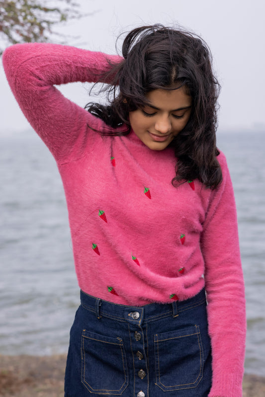 Pink Strawerry Pull Over