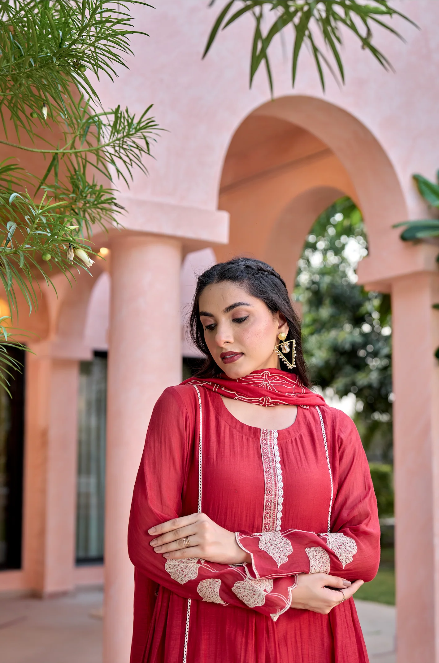 Red Mul Chanderi Embroidered Kurta Suit Set With Applique Work