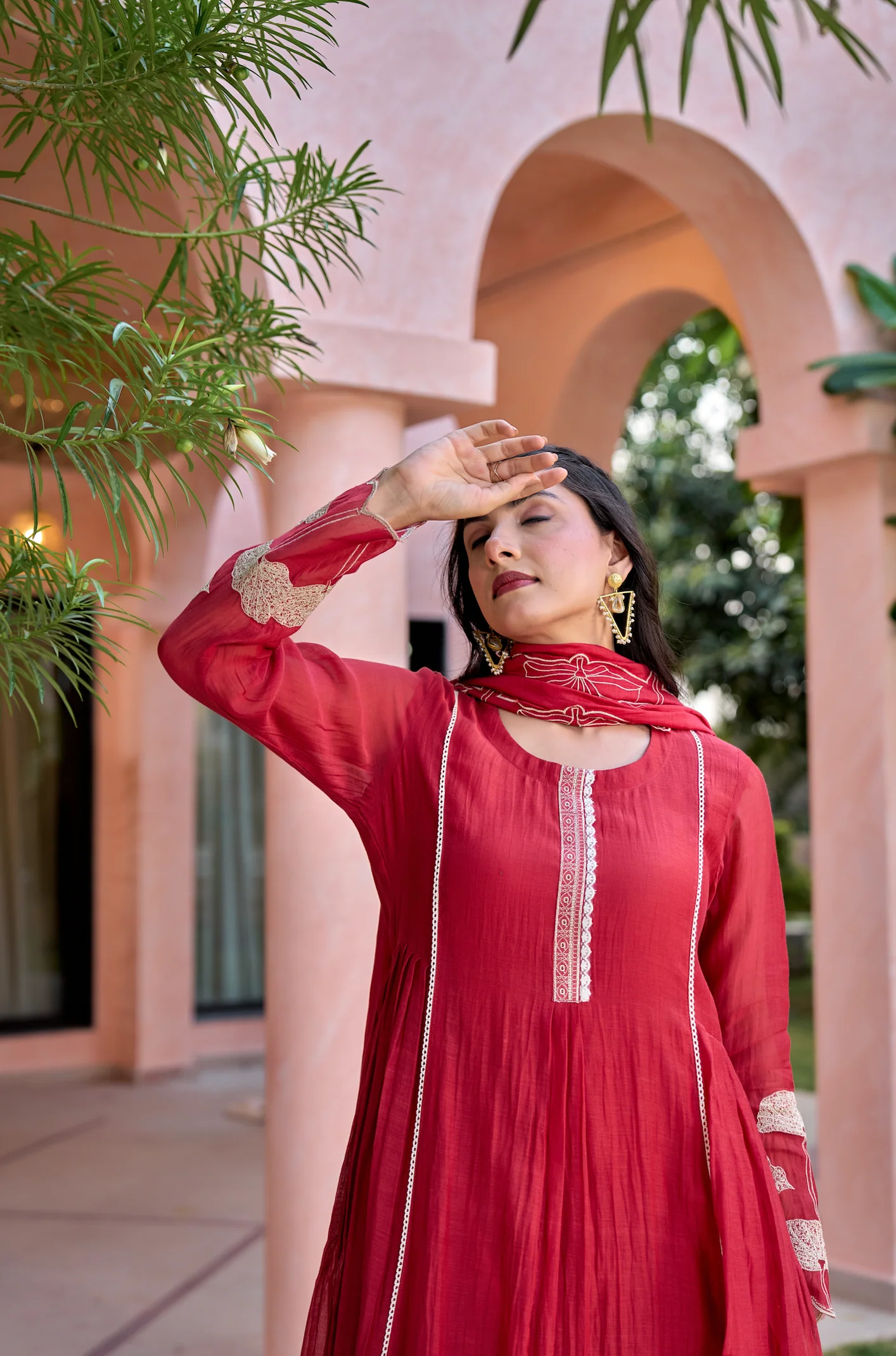 Red Mul Chanderi Embroidered Kurta Suit Set With Applique Work