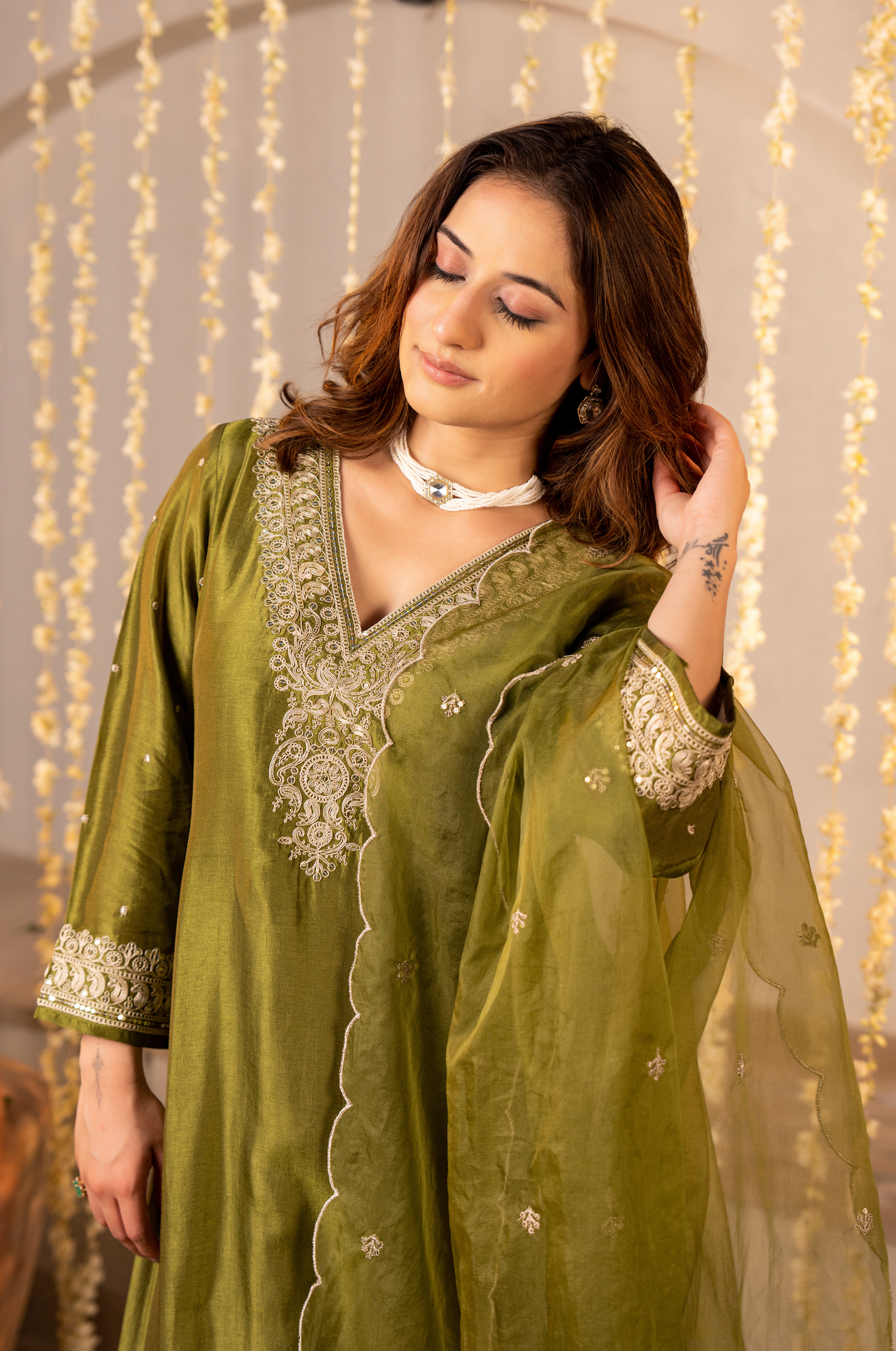 Emralld Festive Russian Silk Suit Set