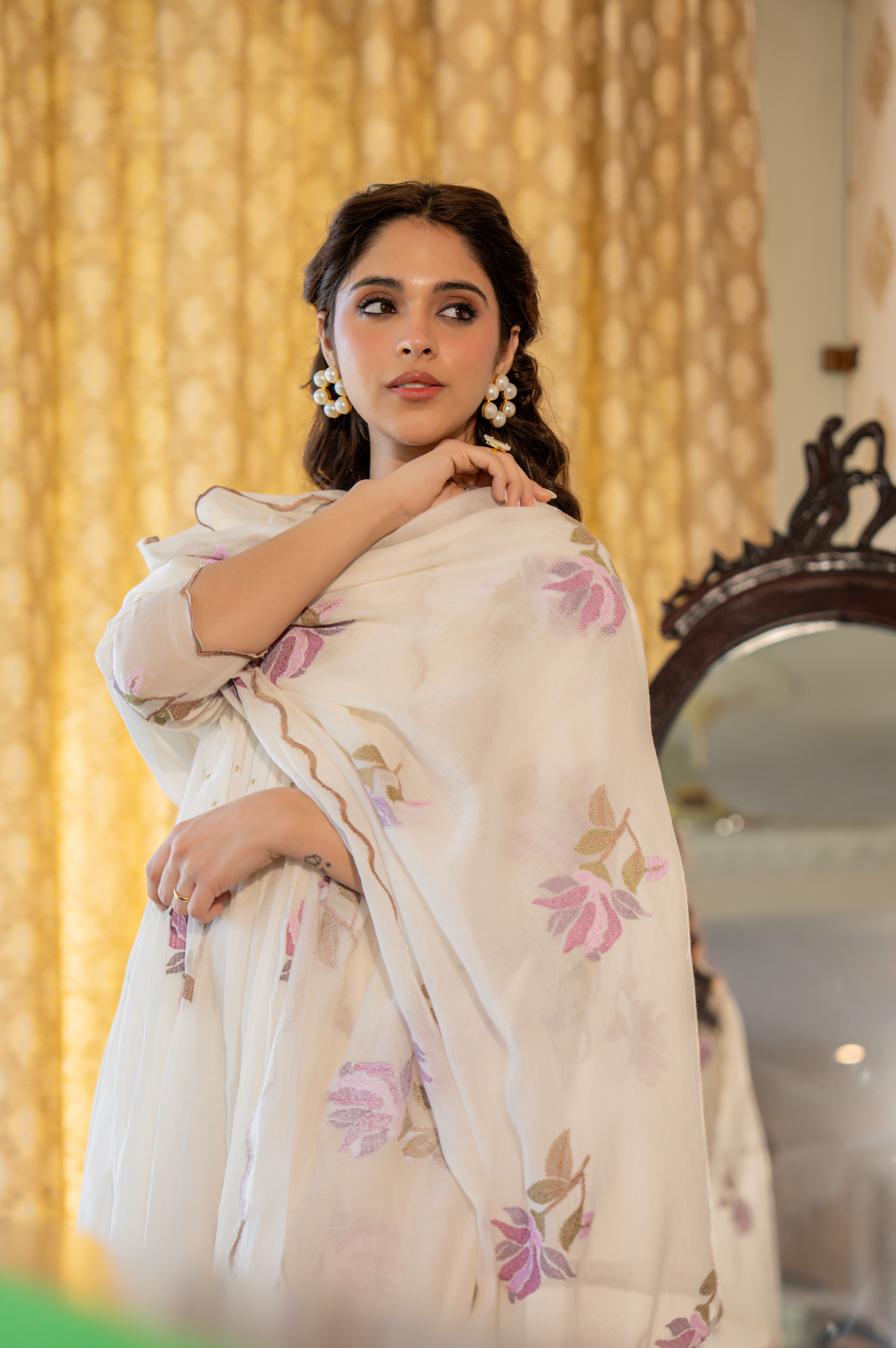 Off White Floral Mul Chanderi Suit Set