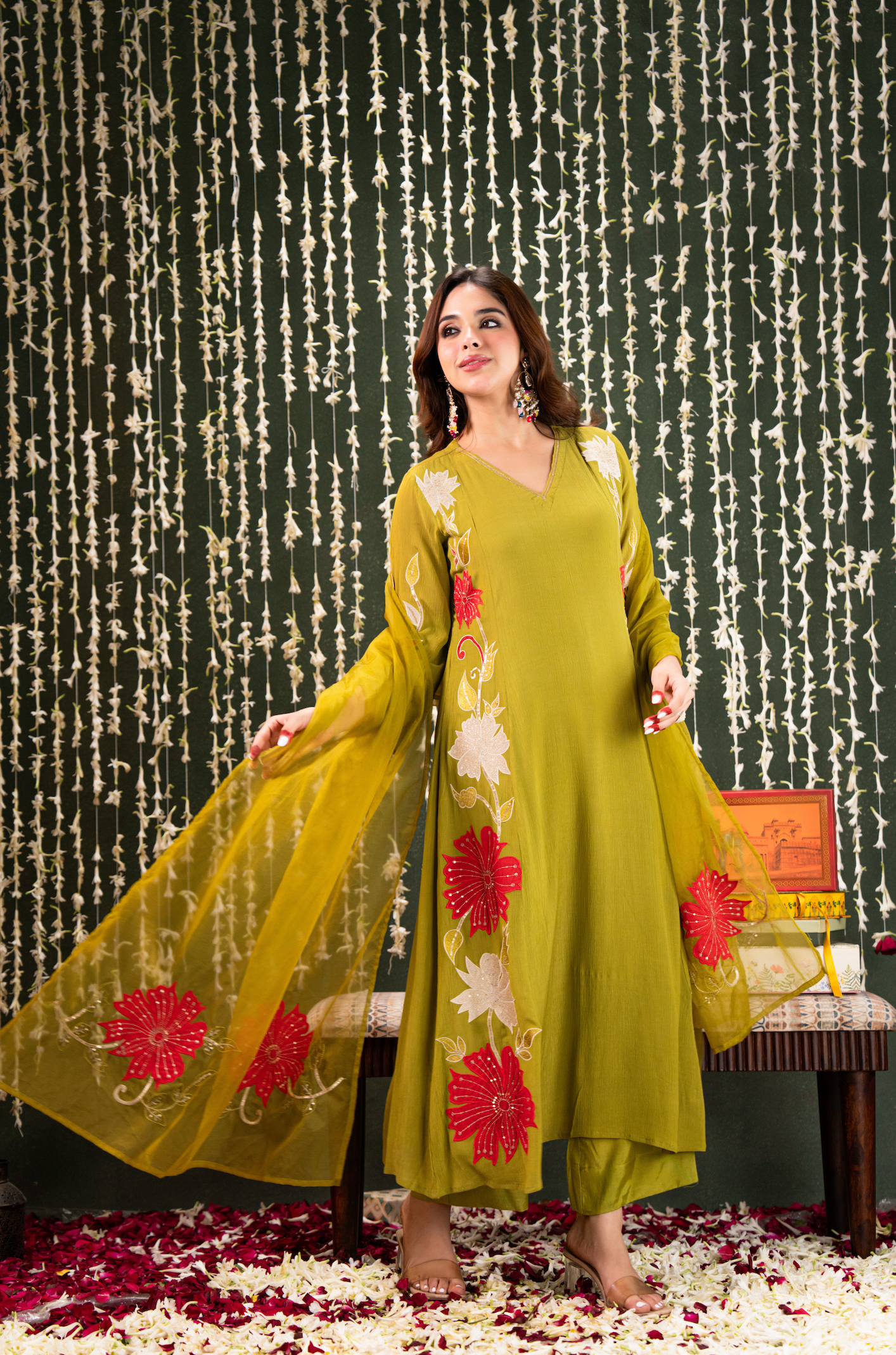 Olive Crush Chanderi Embroidered Applique Work Suit Set