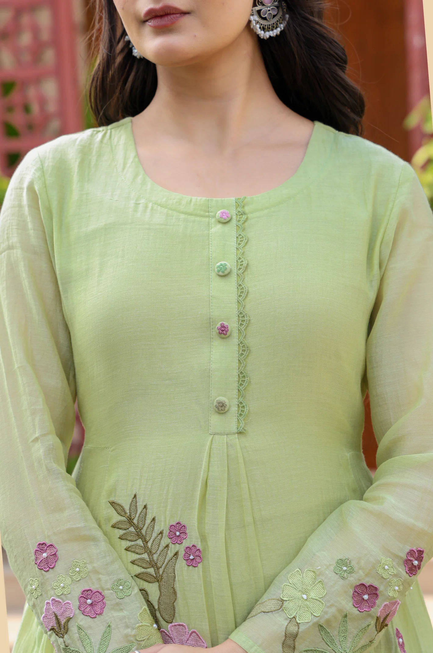 Mul Chenderi Embroidered Applic Work Kurta Pant & Dupatta (2 Colors)