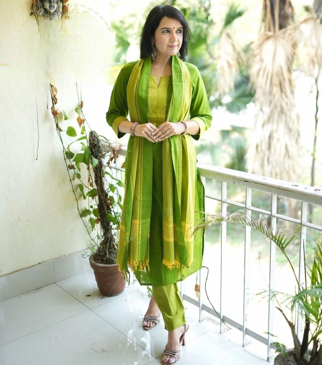 South Cotton Handloom Zari Self Thread Kurti Pant & Dupatta
