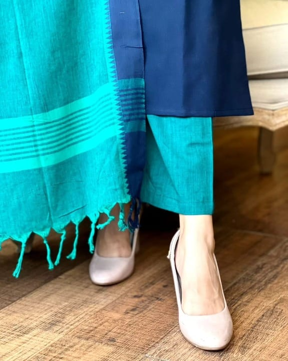 South Cotton Self Thread Hand Loom Butti Kurta Pant & Dupatta With Temple Border