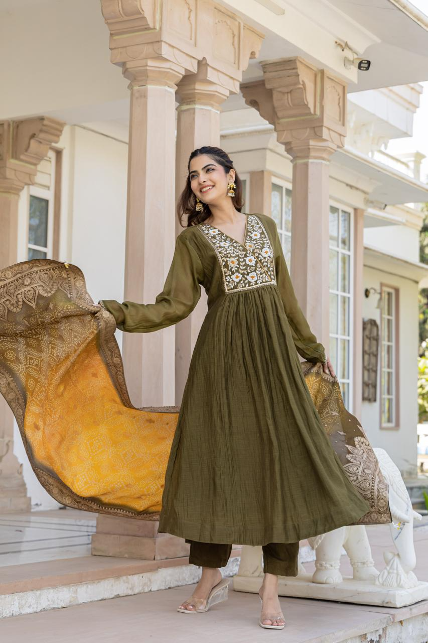Banarasi Mul Silk Kurta Pant & Dupatta