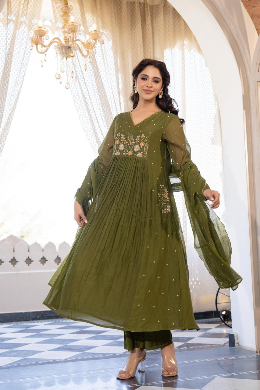 Henna Mul Chanderi Embroidered Suit Set