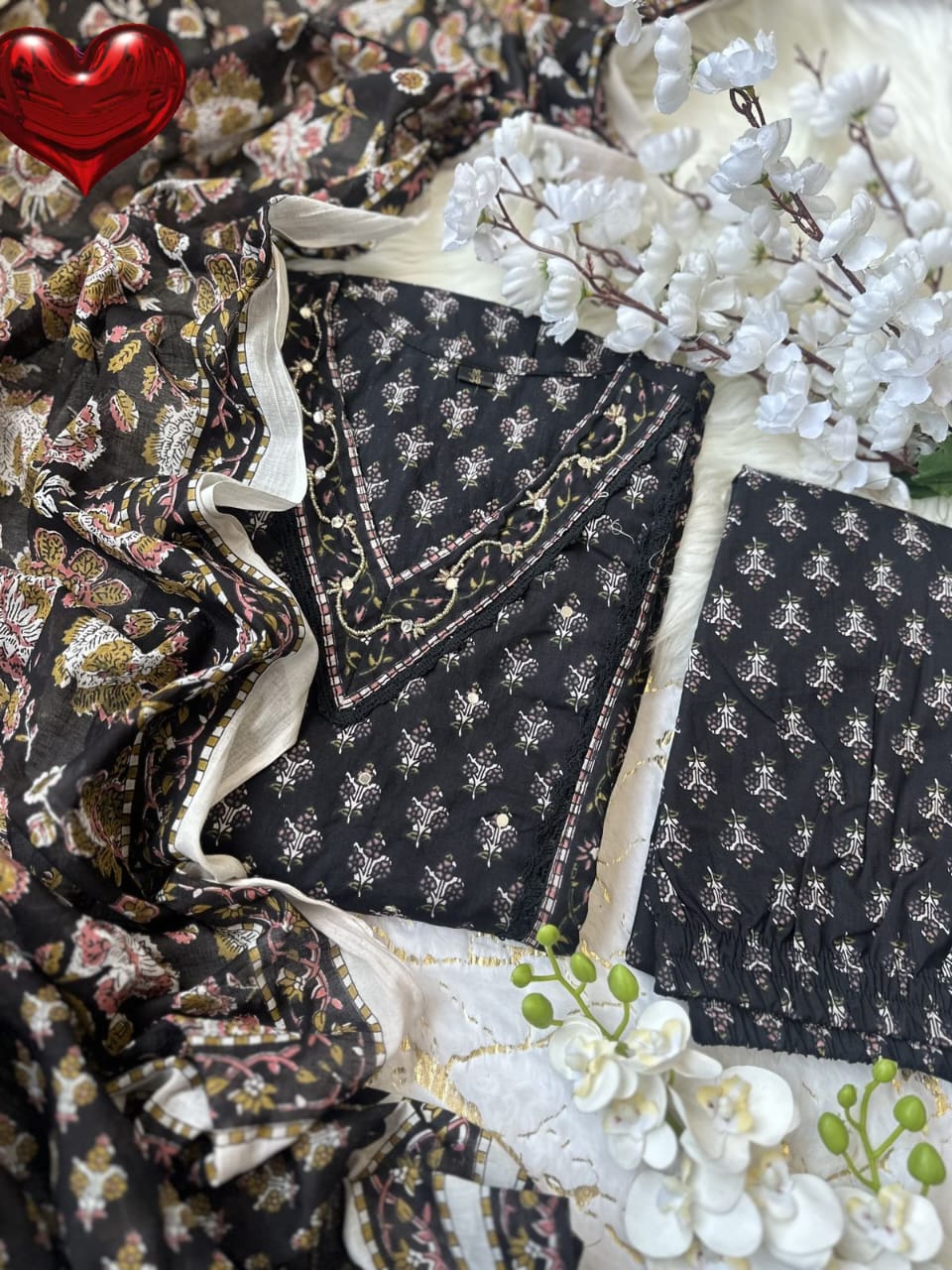 Cotton Dabu Printed & Embroidered Kurta Pant & Dupatta Set (2 Colors)