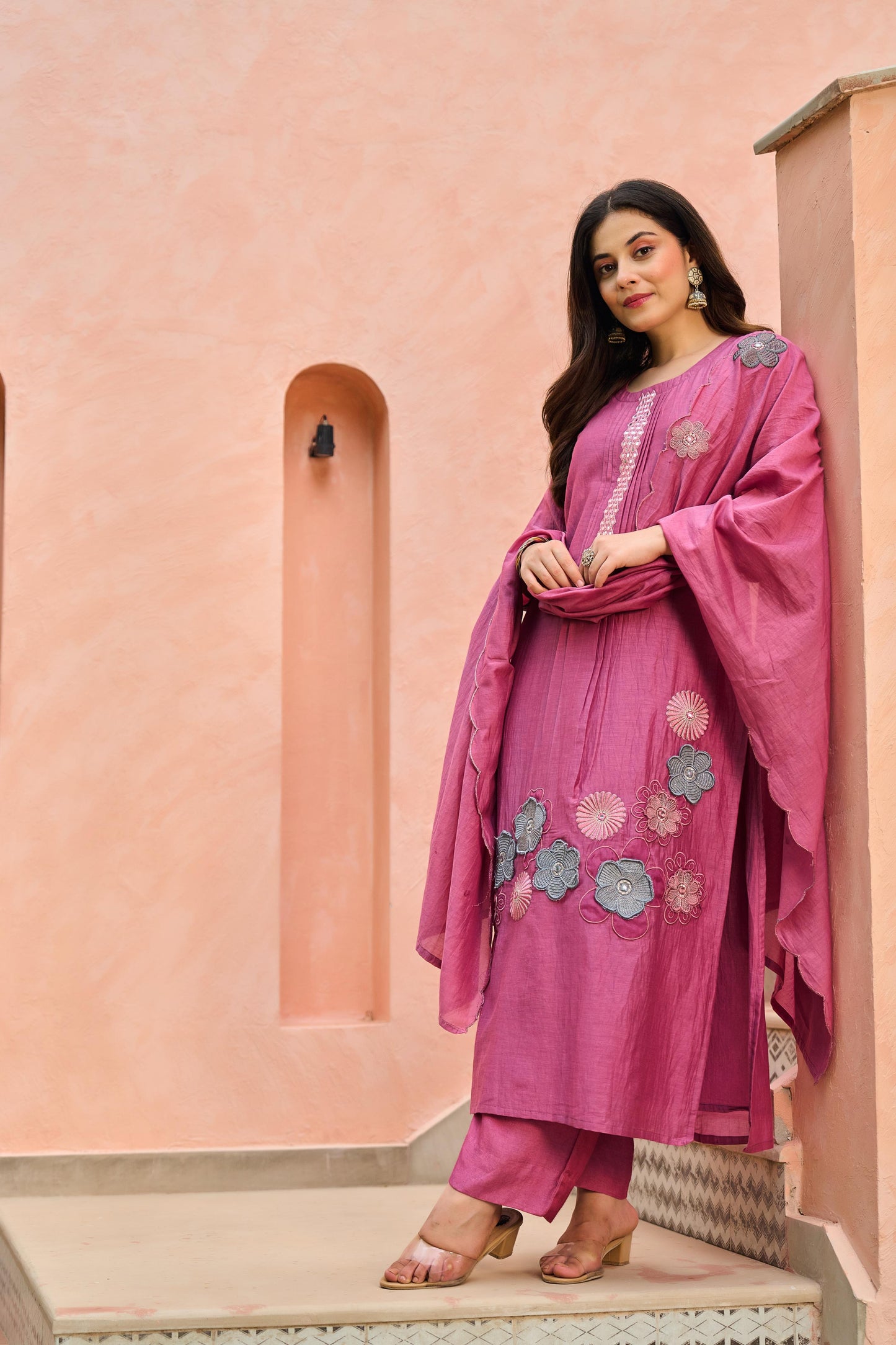 Rose Pink Mul Chanderi Kurta Set With Applique Work
