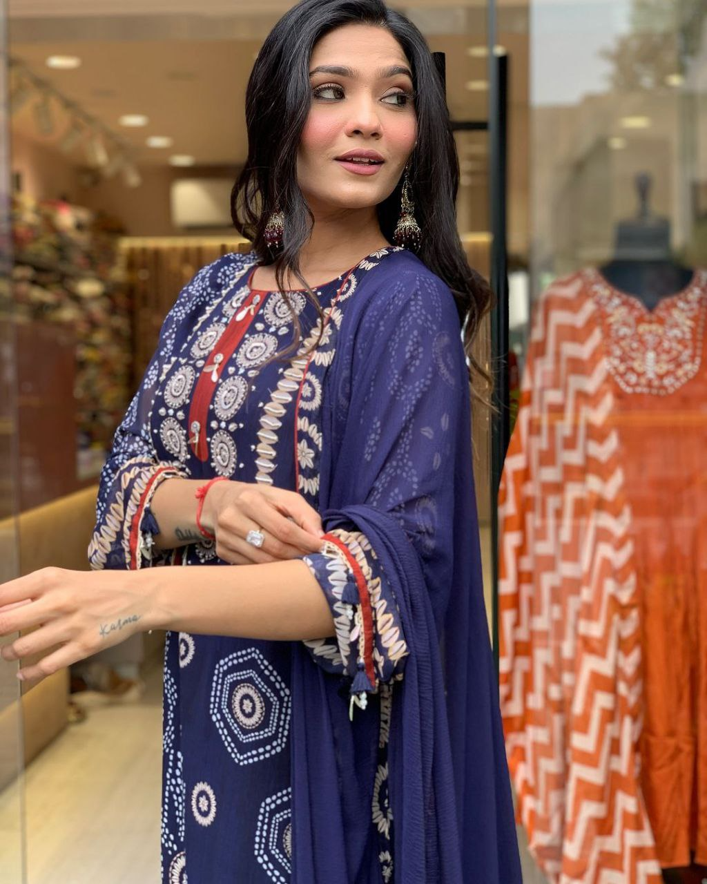 Navy Blue Diamond Silk Schiffli Hand Work & Thread Kodi With Latkan Kurta Set With Dupatta