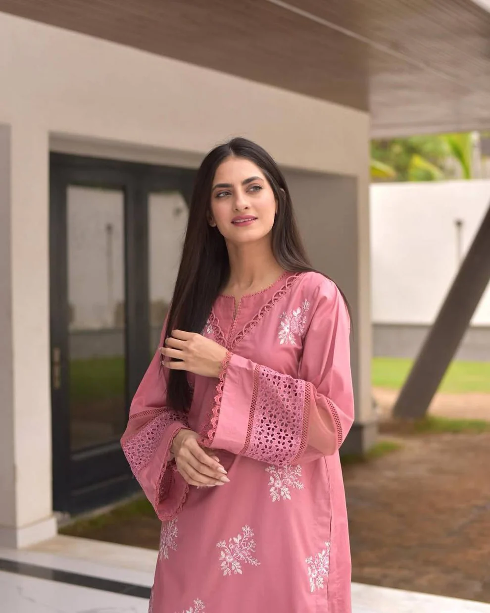 Pink Pastel Roman Silk Embroidered Kurta Pant & Dupatta