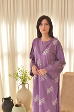 Amethyst Roman Silk Embroidered Kurta Pant & Dupatta