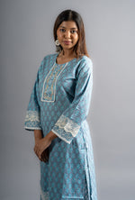 Blue Floral Printed Pure Cotton Kurta with Trousers & With Dupatta