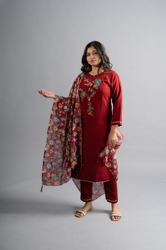 Red Floral Embroidered  Kurta pants with Dupatta (Set of 3)