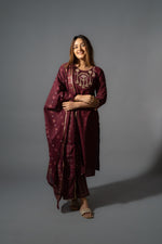 Plum Silk Printed Kurta pants with Dupatta (Set of 3)