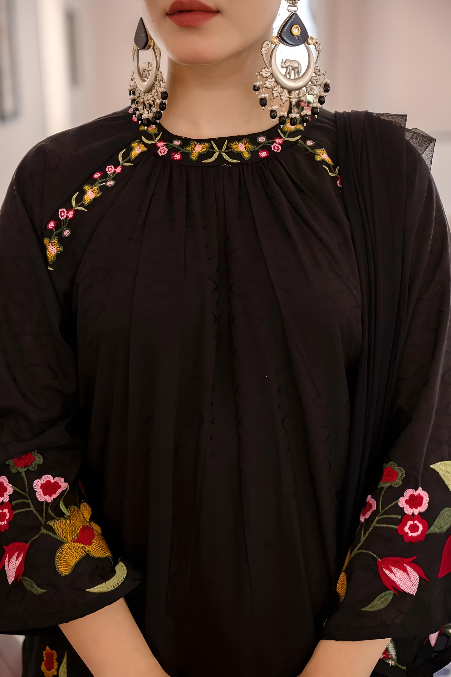 Black Cotton Slub Kurta Set With Floral Embroidery And Straight Pants