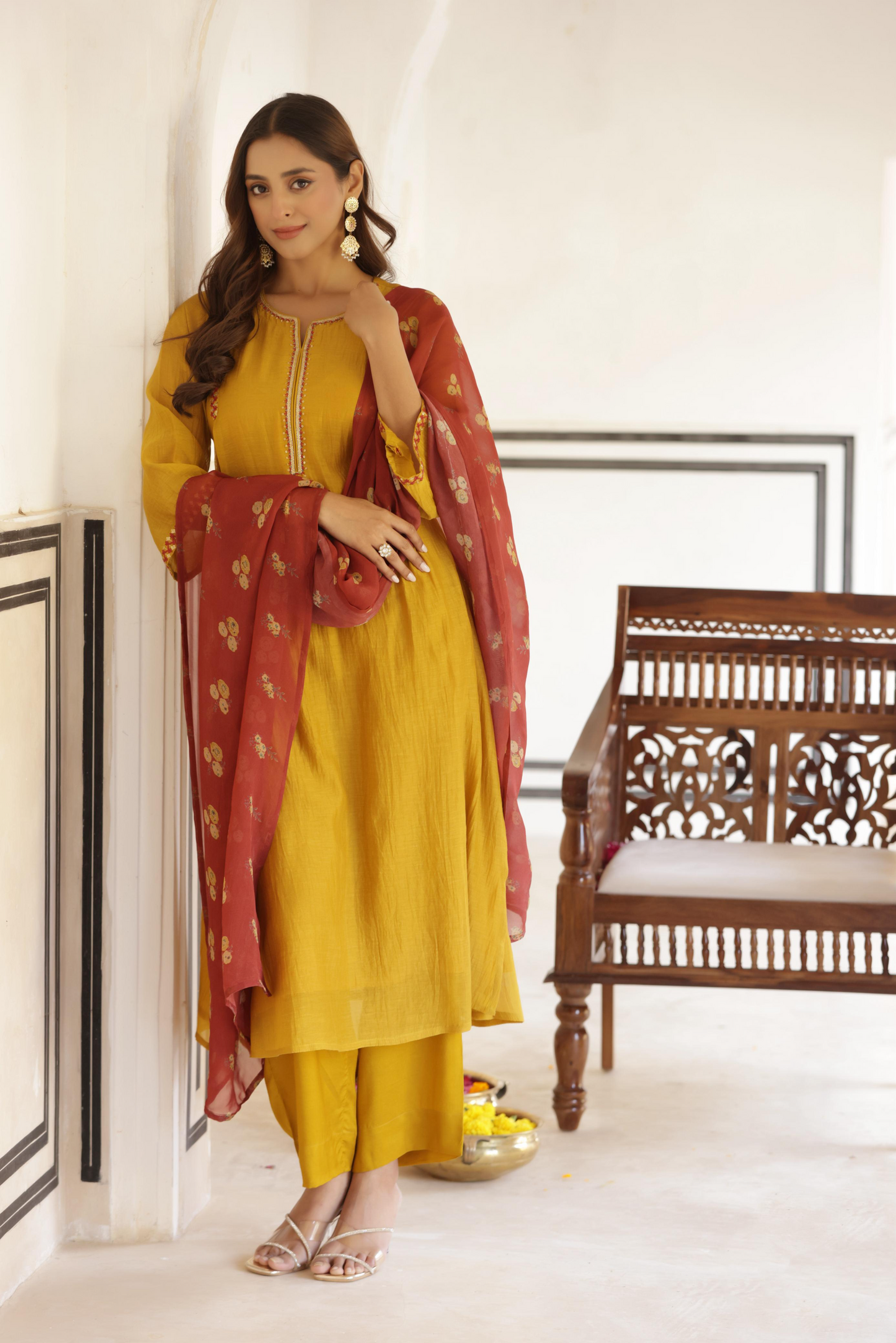 Mal Chanderi Embroidered Kurta Pant & Dupatta