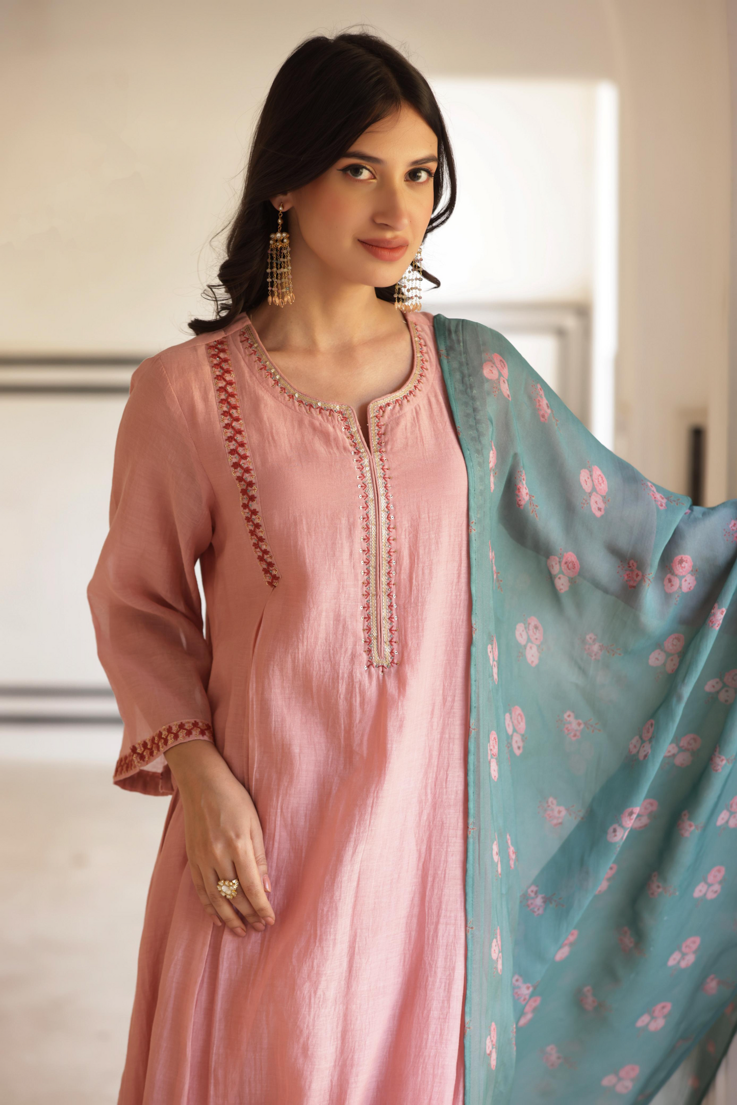 Mal Chanderi Embroidered Kurta Pant & Dupatta