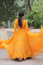 Geoegette Bandhej Lehenga Choli  (4 Colors)