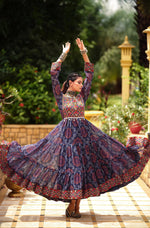 Puple Gamthi Georgette Gown