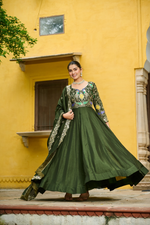 Henna Vichitra Multi-Thread Embroidered Gown