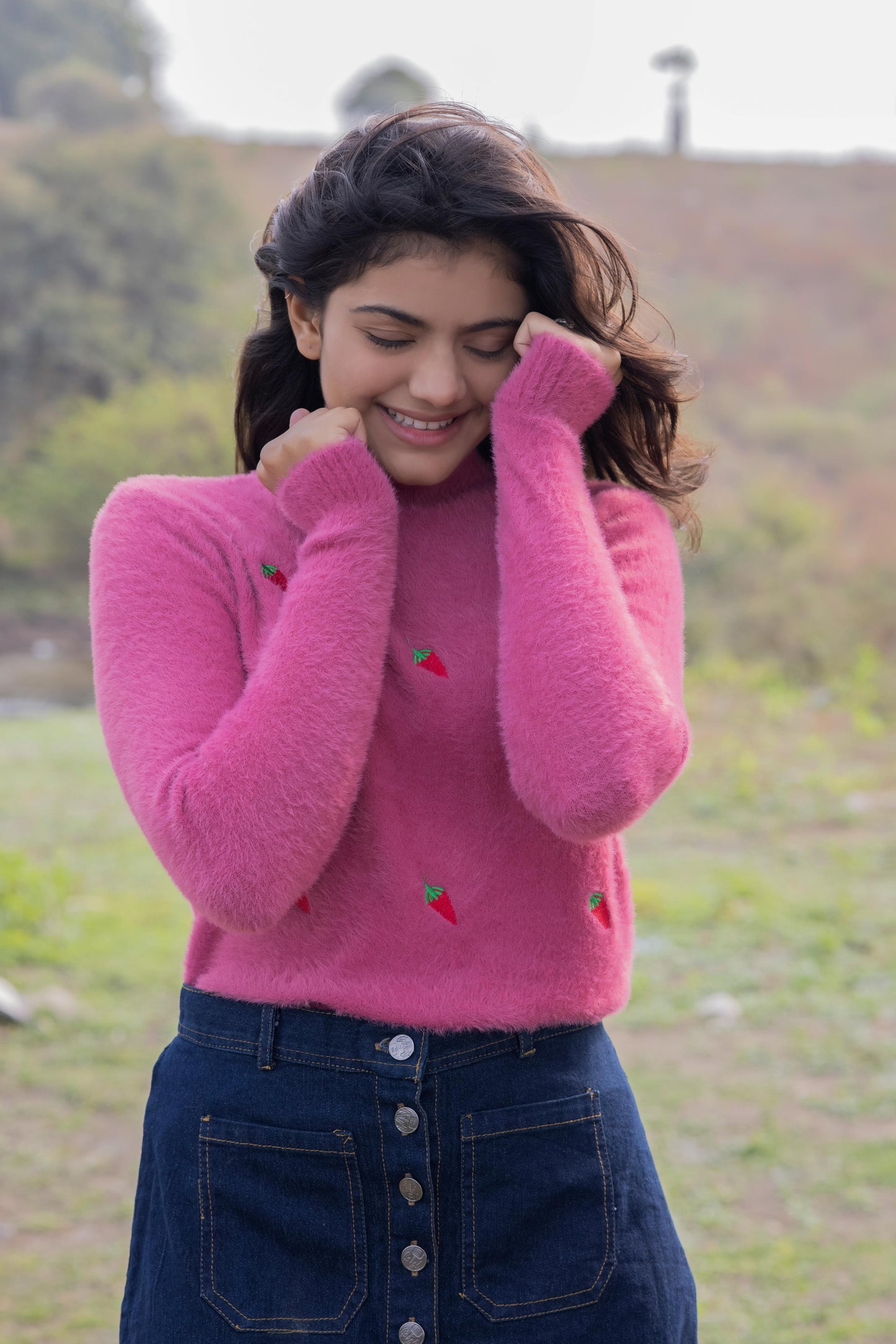 Pink Strawerry Pull Over