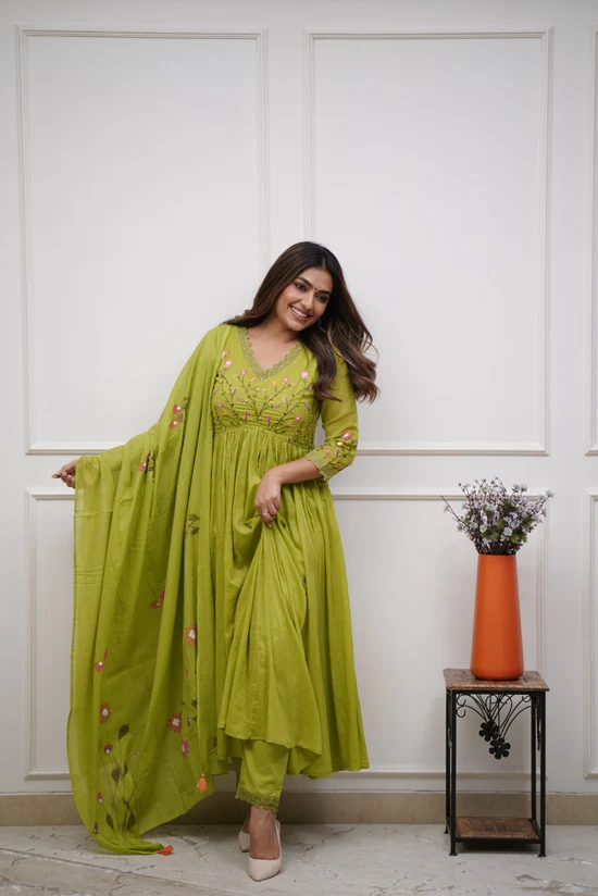 Cotton Embroidered Kurta Pant & Mulmul Dupatta