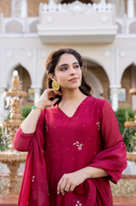 Crimson Mul Chanderi Thread Embroidered Anarkali Suit Set