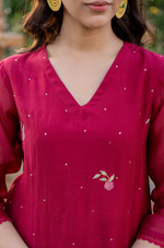 Crimson Mul Chanderi Thread Embroidered Anarkali Suit Set