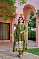 Henna Mul Chanderi Embroidered Kurta Suit Set With Applique Work
