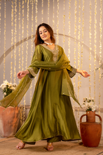 Emralld Festive Russian Silk Suit Set