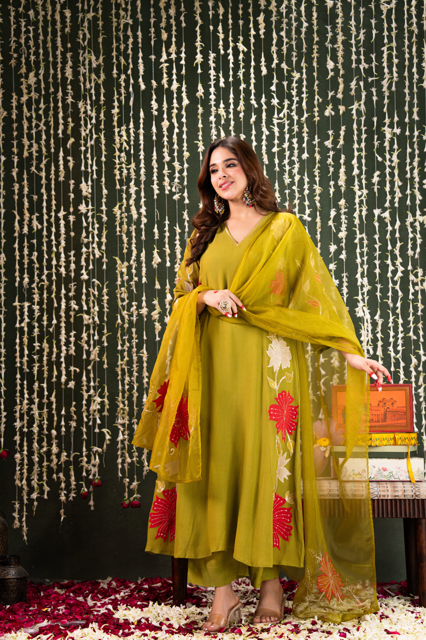 Olive Crush Chanderi Embroidered Applique Work Suit Set