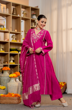 Rani Embellished Crepe Suit Set